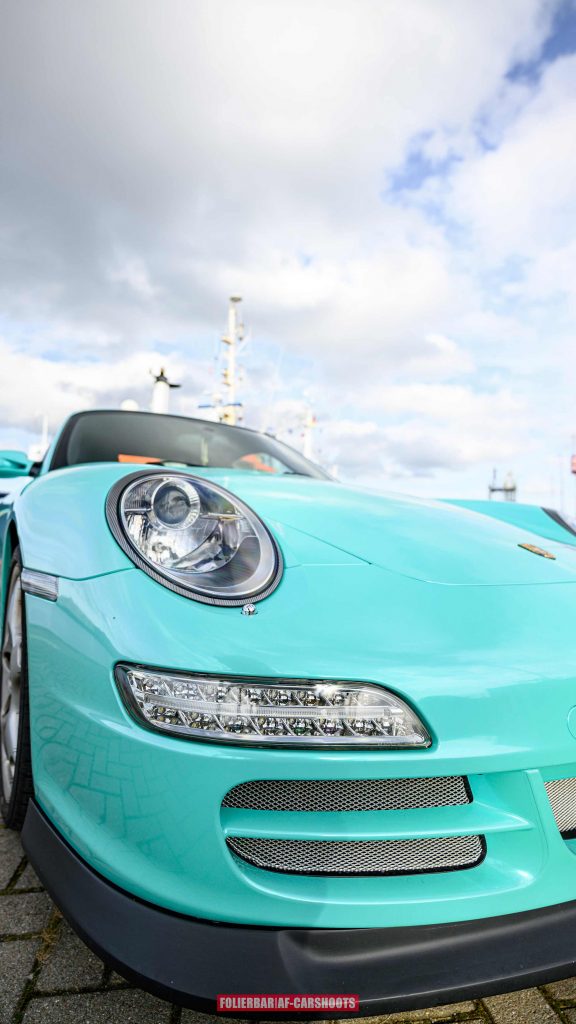 Car Wrapping Folie Beach Bum foliert auf Porsche