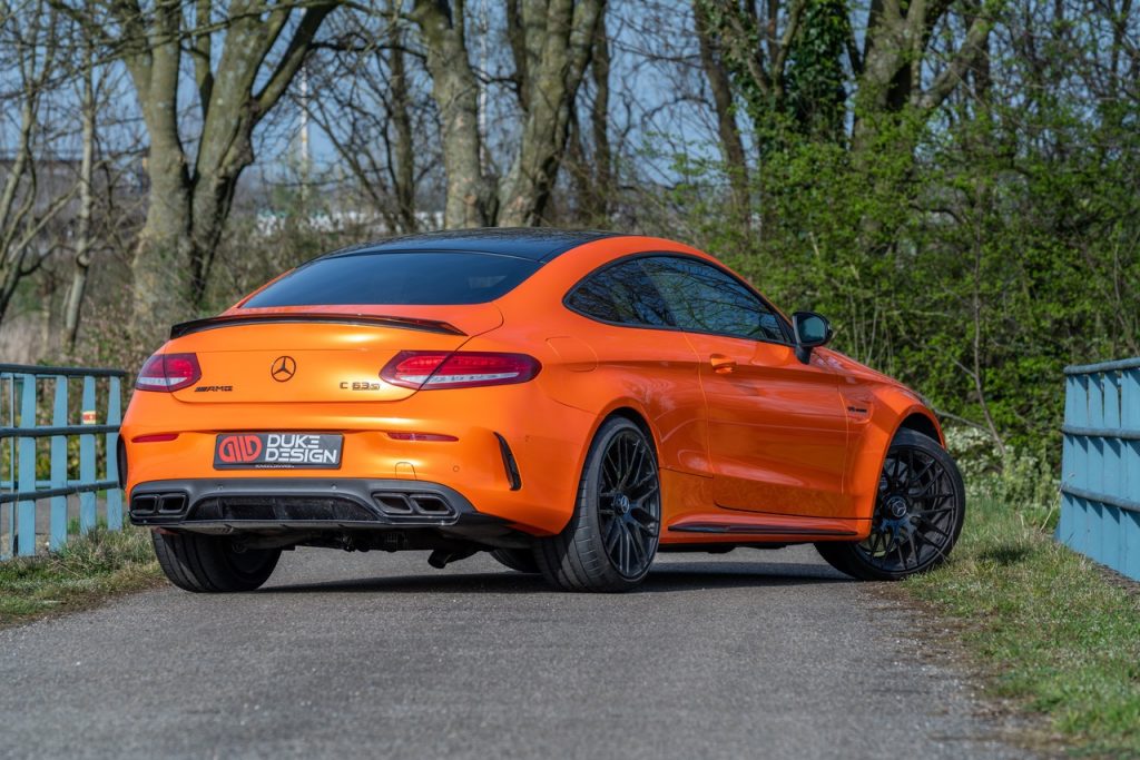 Mercedes foliert Blaze Orange