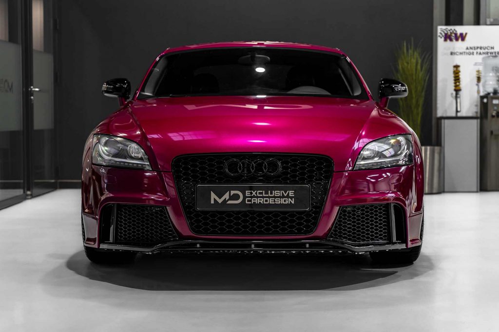 Car Wrapping Farbe Magenta Madness auf Audi