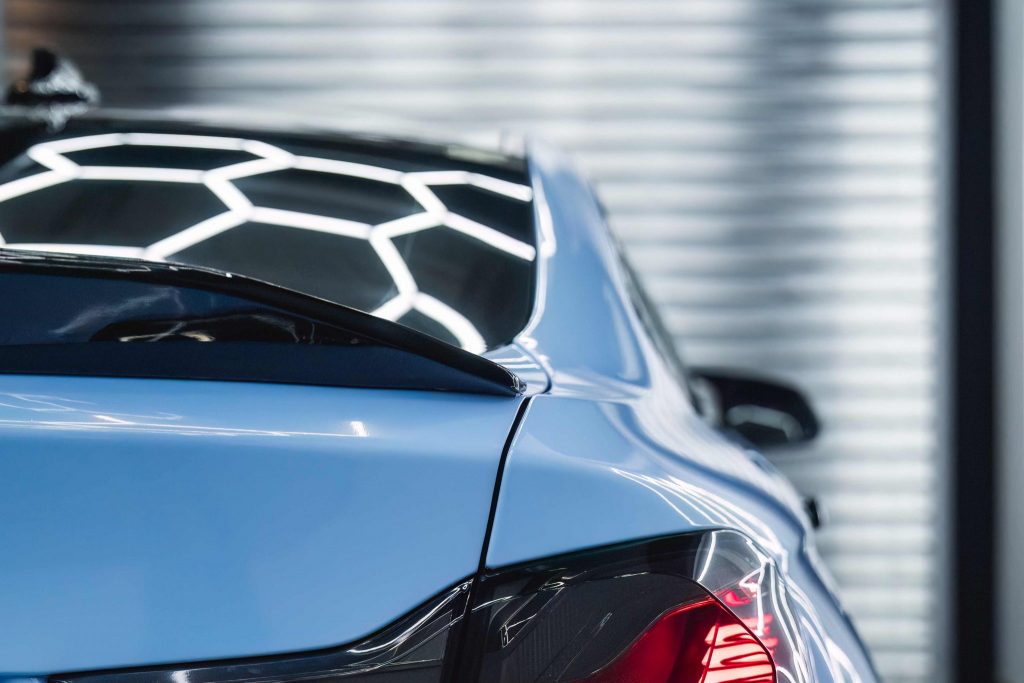 BMW foliert mit der Car Wrapping Farbe Arctic Paradise
