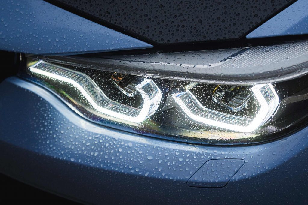 BMW foliert mit der Car Wrapping Farbe Arctic Paradise