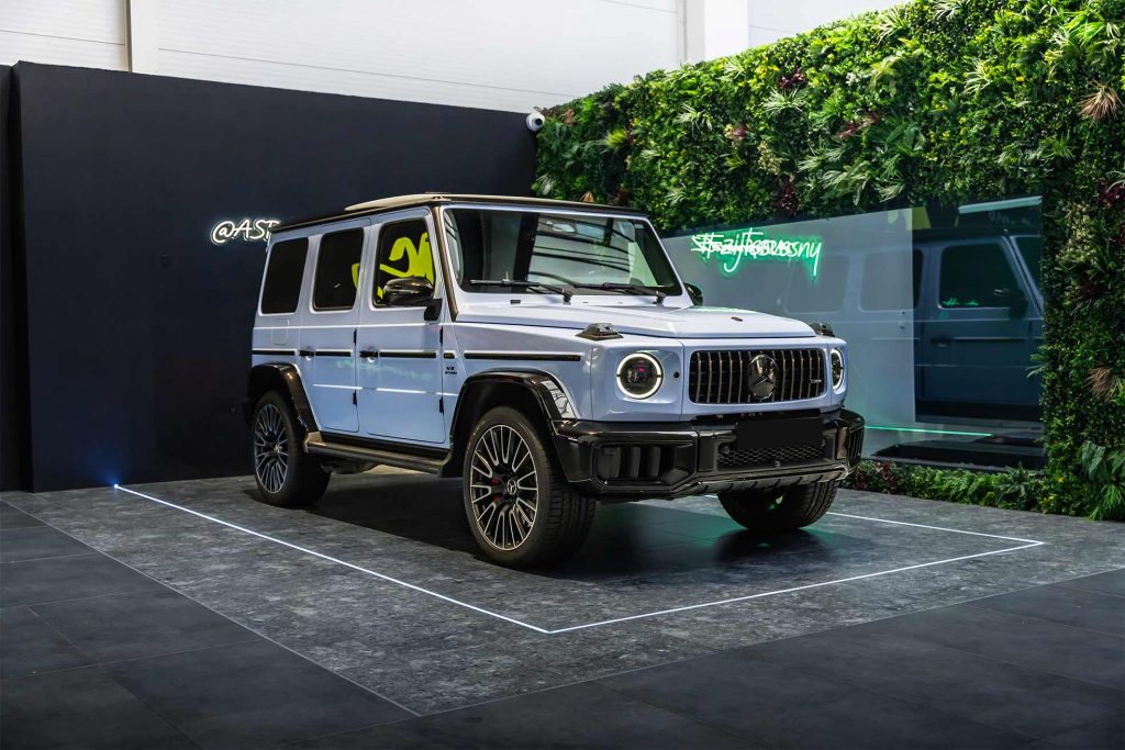 Mercedes foliert mit der Car Wrapping Farbe Arctic Paradise