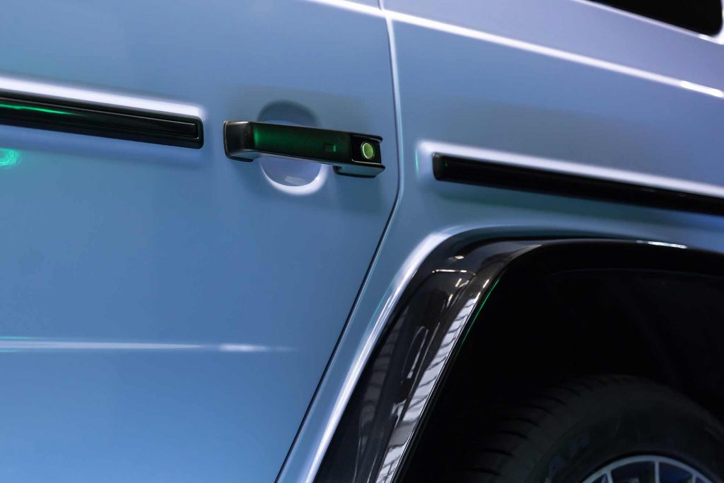 Mercedes foliert mit der Car Wrapping Farbe Arctic Paradise