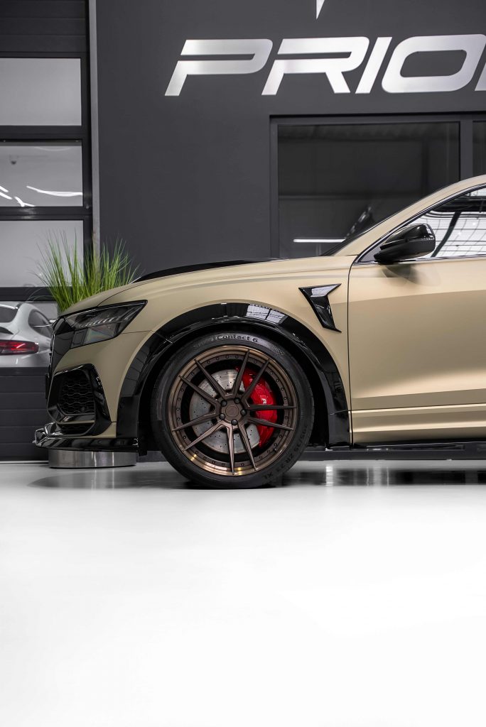 Audi RSQ8 foliert mit Matt Sandstorm