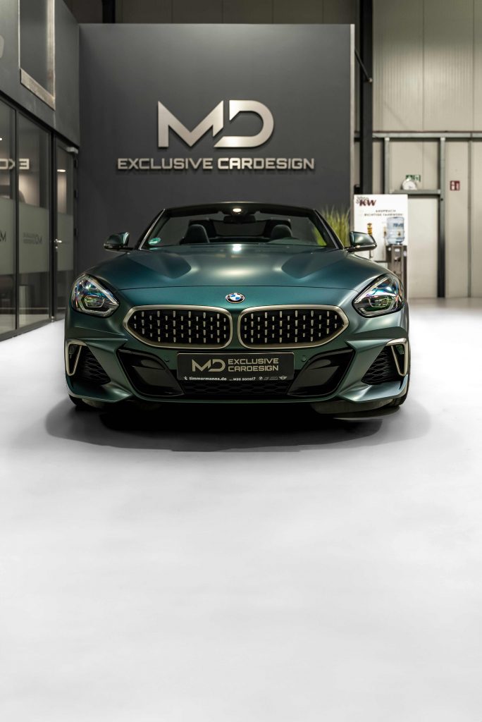 BMW Z4 foliert mit der Car Wrapping Farbe Matt Smaragd