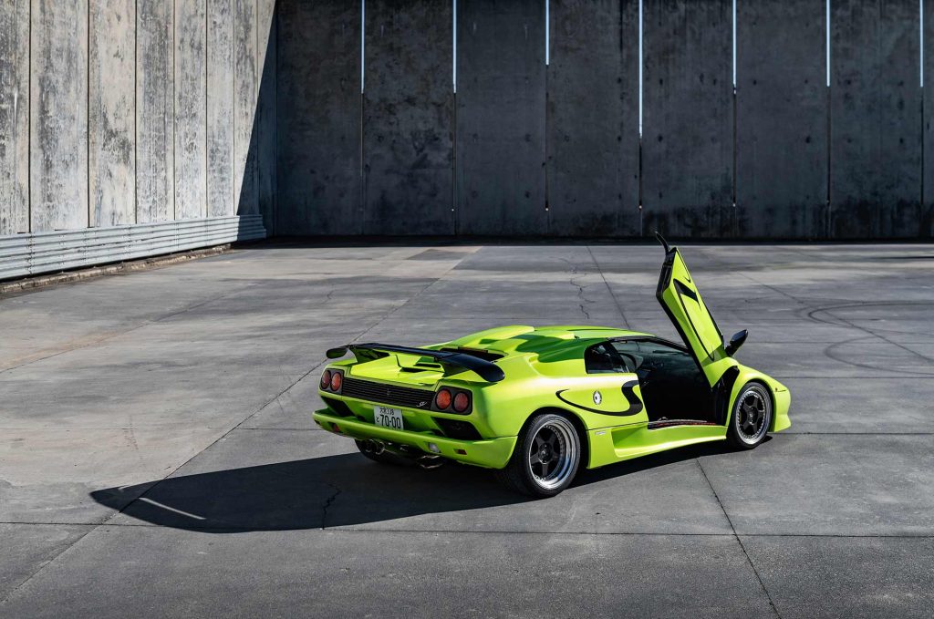 Lamborghini foliert mit der Car Wrapping Farbe Atomic Lime