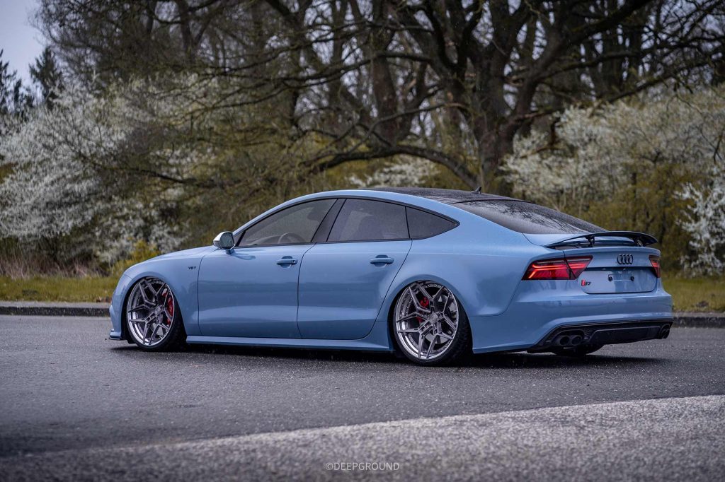 Car Wrapping Farbe Makalu Blue auf Audi
