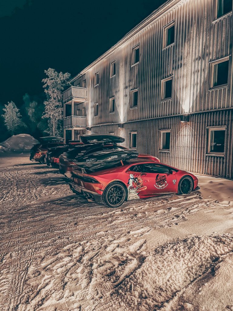 Lamborghini mit Folierung Ruby Red