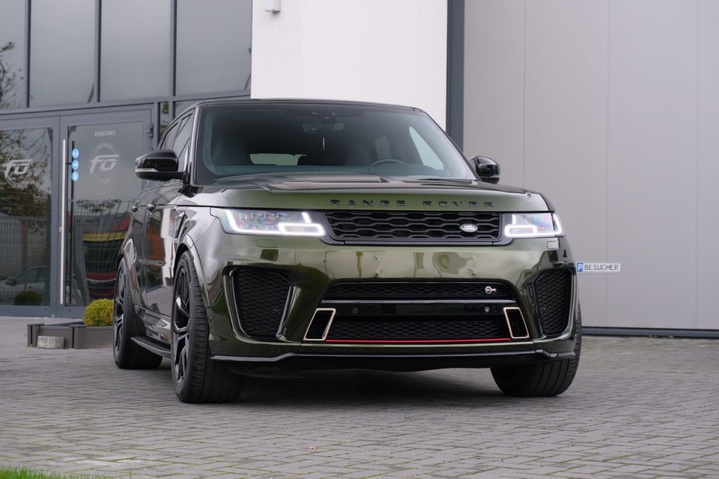 Range Rover mit Folierung Olea Green