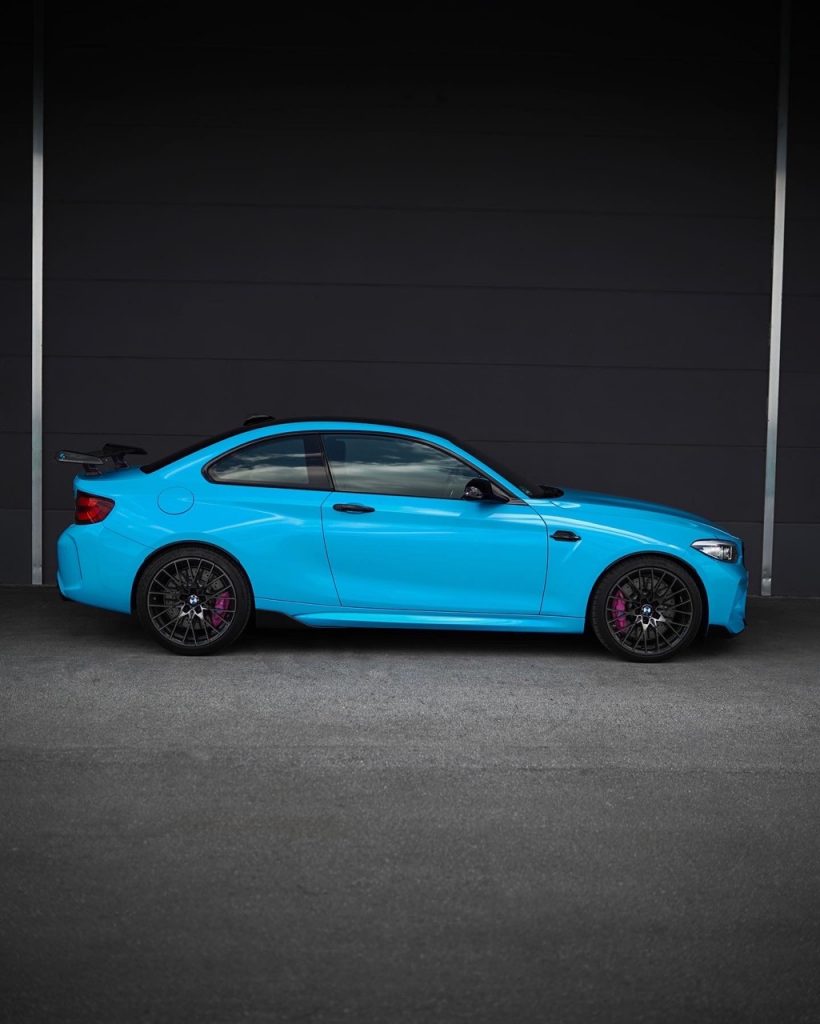 BMW foliert mit Miami Blue