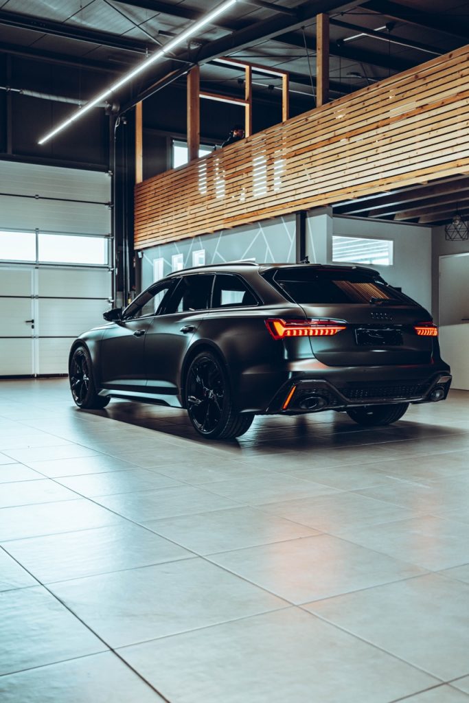 Audi mit Folierung Obsidian Black