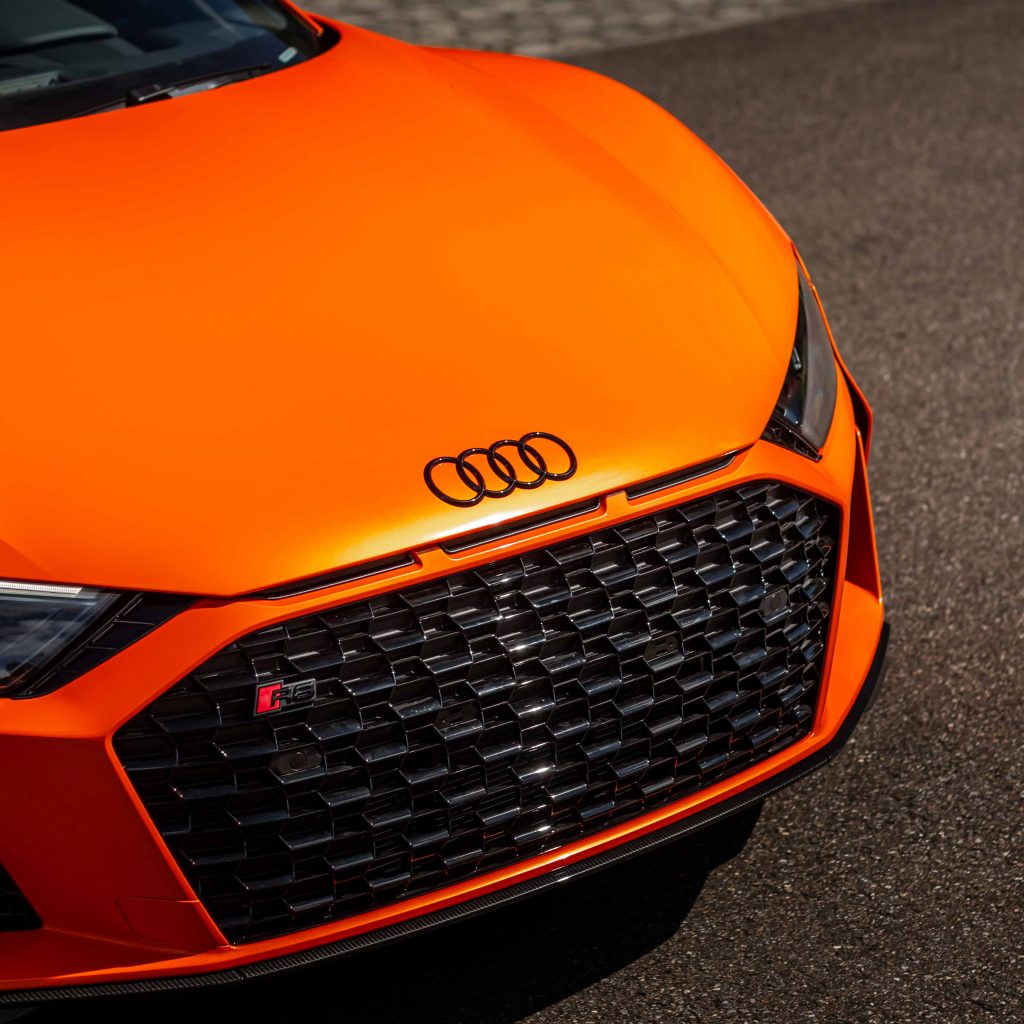 Audi Front mit Punisher Orange foliert