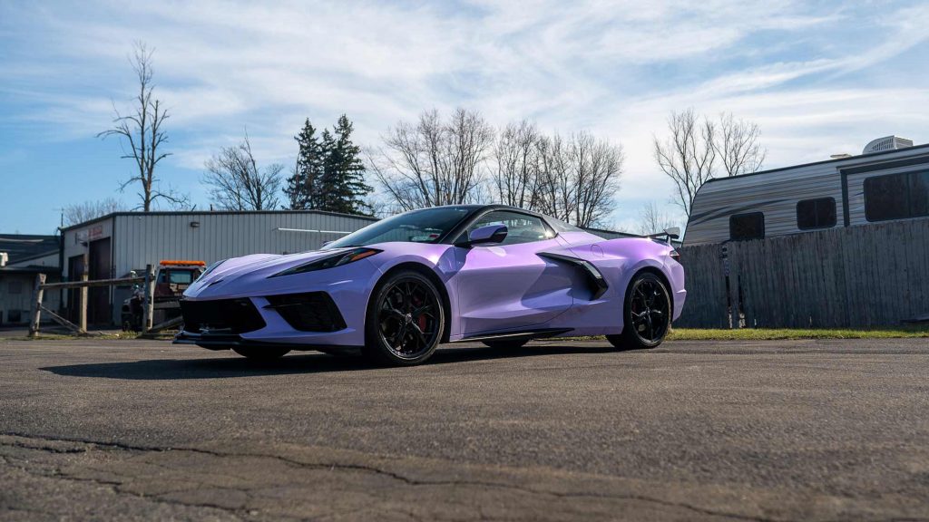 Car Wrapping Folie Purple Haze auf Chevrolet Corvette