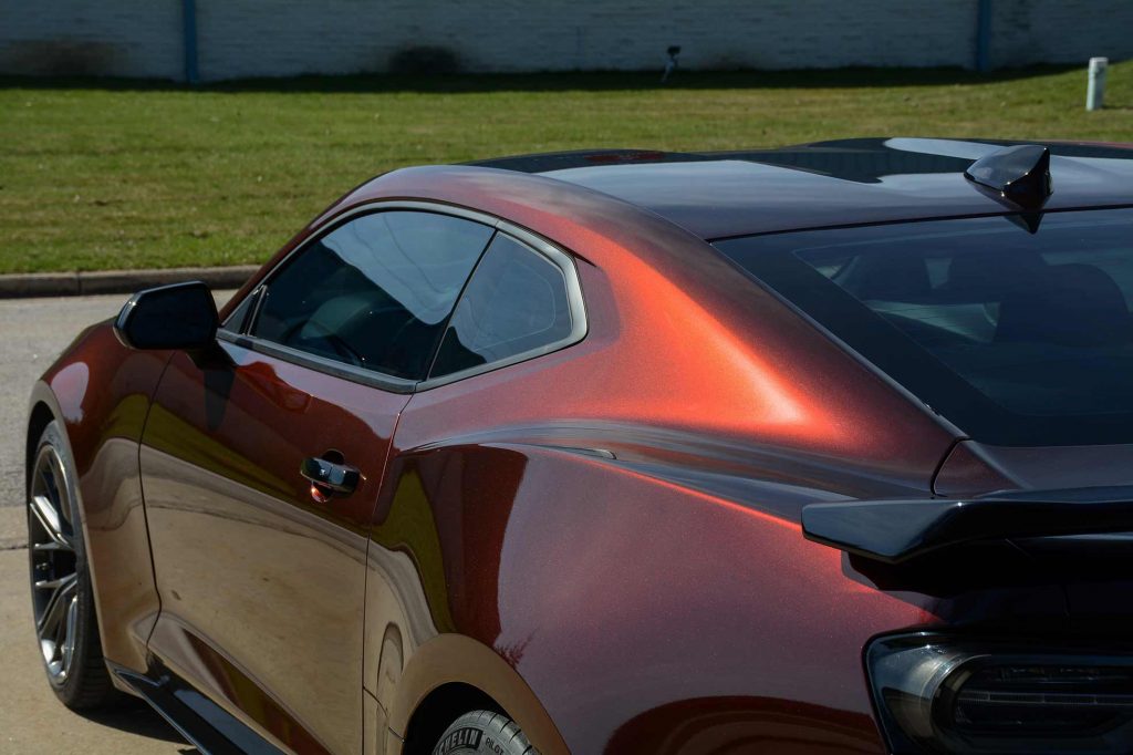 chevrolet foliert mit der Car Wrapping Farbe Black Opalus
